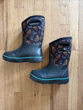 Bogs Kids Classic II Wild Rainbows Waterproof Insulated Boots Black Size 1